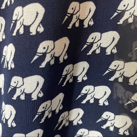 CAbi Parade Blouse, Style# 5345 Size Small - Picture 3 of 6